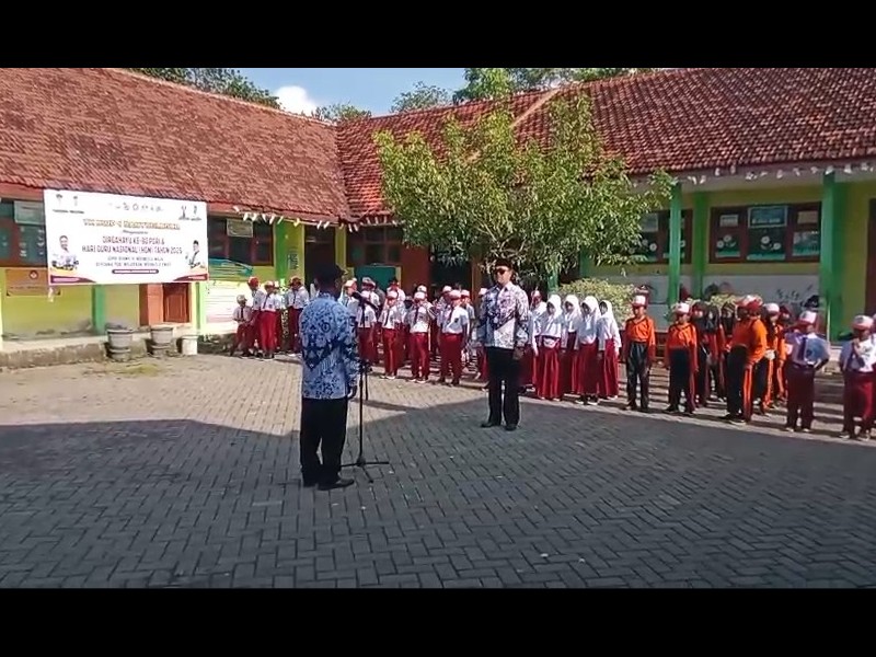 UPACARA PERINGATAN HARI GURU NASIONAL