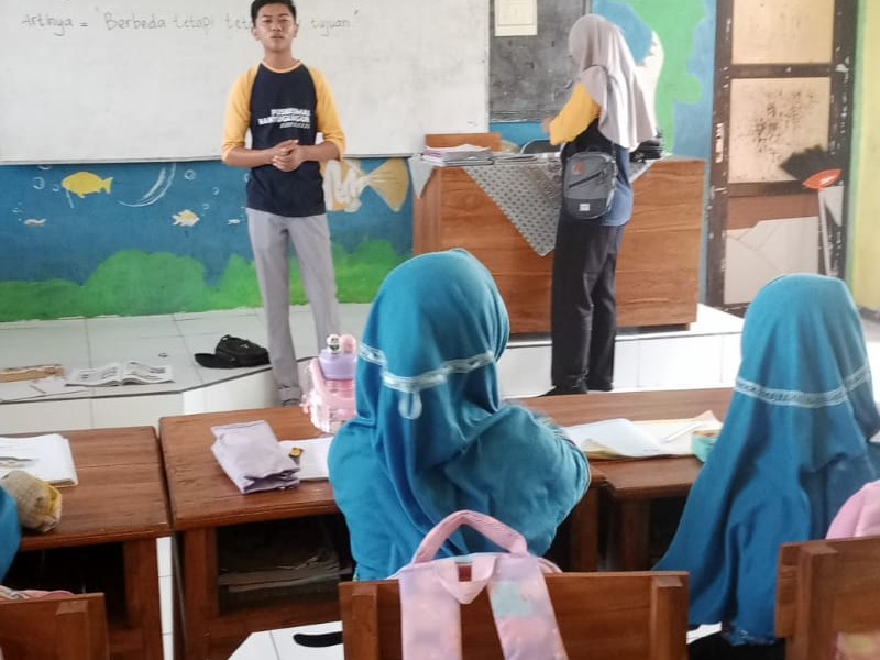 PEMBERIAN OBAT CACING