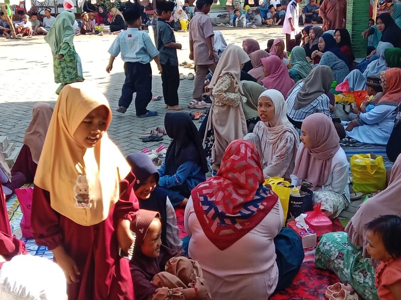 PERINGATAN MAULID NABI MUHAMMAD SAW
