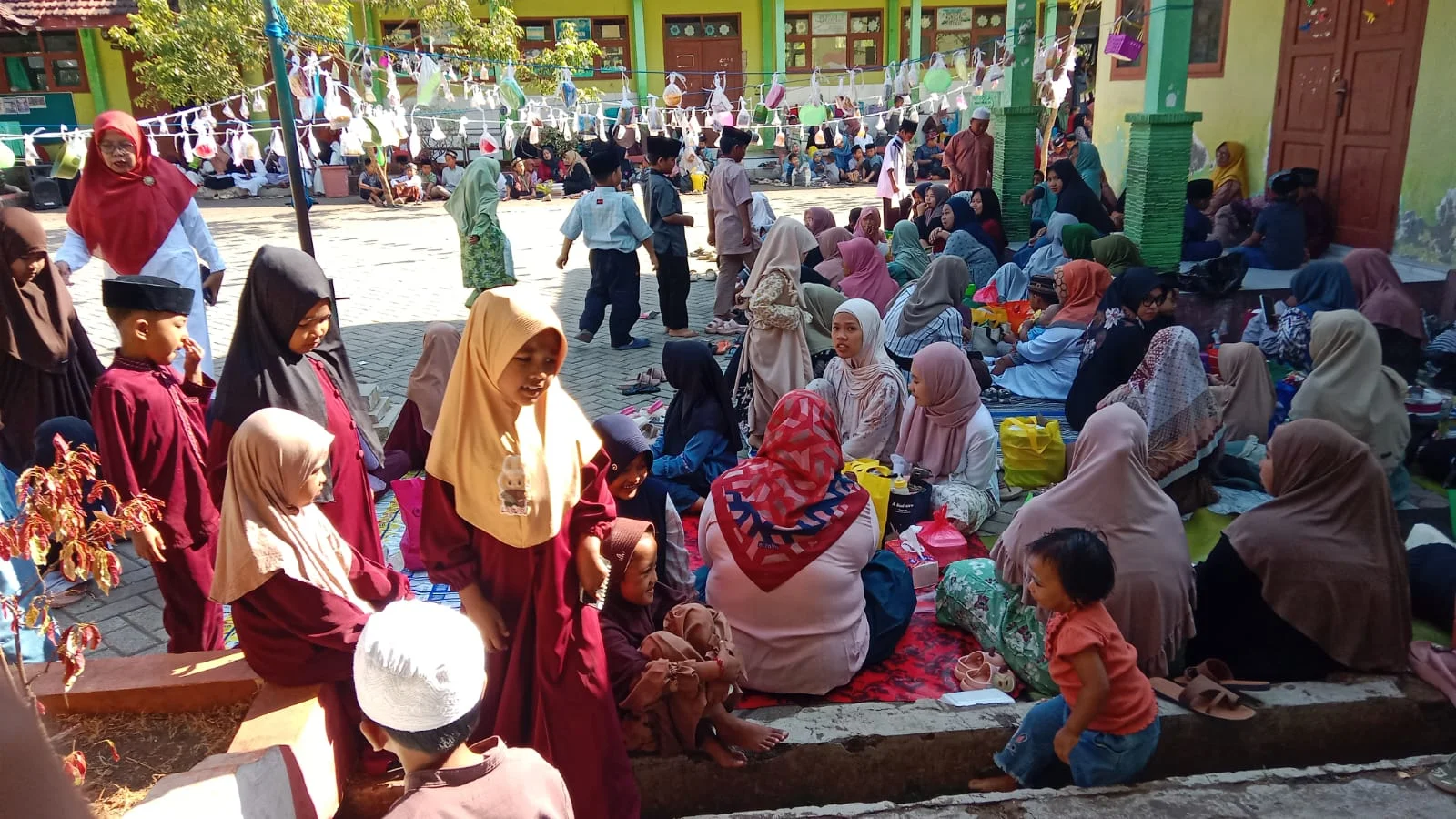 Peringatan Maulid Nabi Muhammad SAW